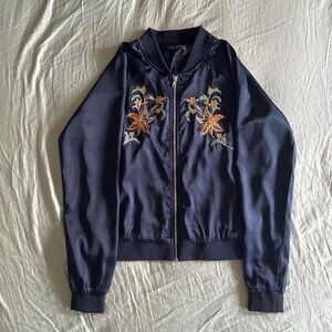 navy polyester jacket from romeo and juliet couture ⭐️